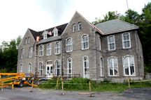 Cave House Museum opens for weekend hours