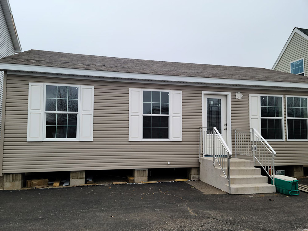 37 995 Mobile Home 64 995 28 Wide 92 995 Modular Cape At Camelot Home Center Modular Homes Manufactured Homes Nh Me Ri