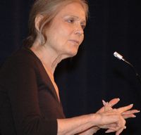 Gloria Steinem wows crowd at college