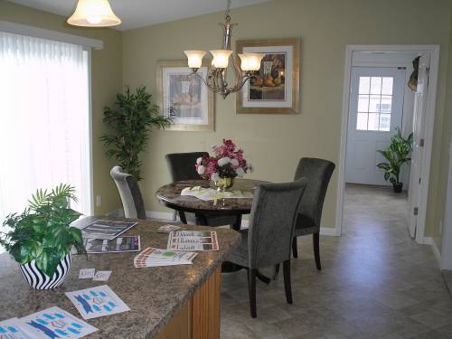 Spacious Dining Nook