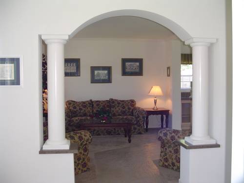 Columns at Living Room