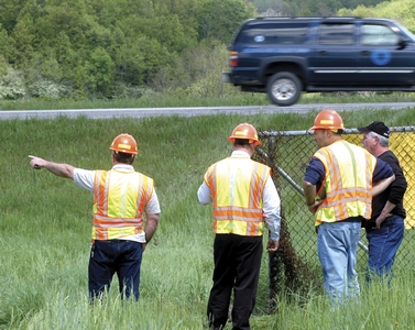 Thieves cut I-88 fence, steal trailer