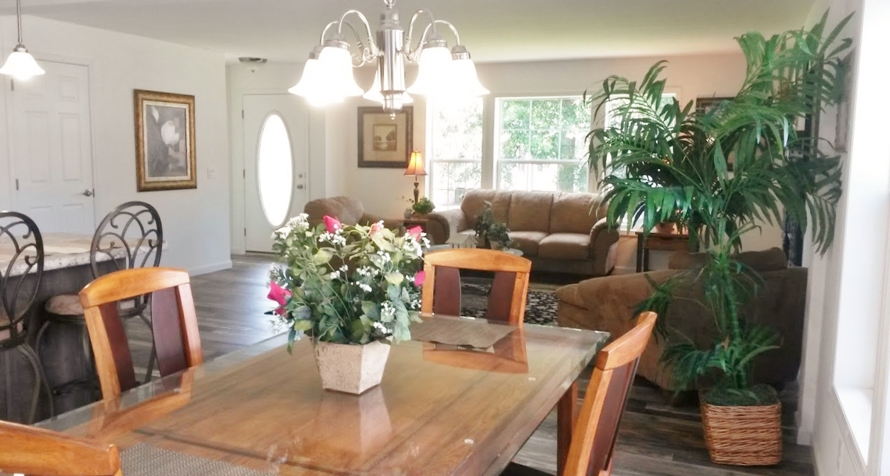 Lots of room to move around kitchen and nook