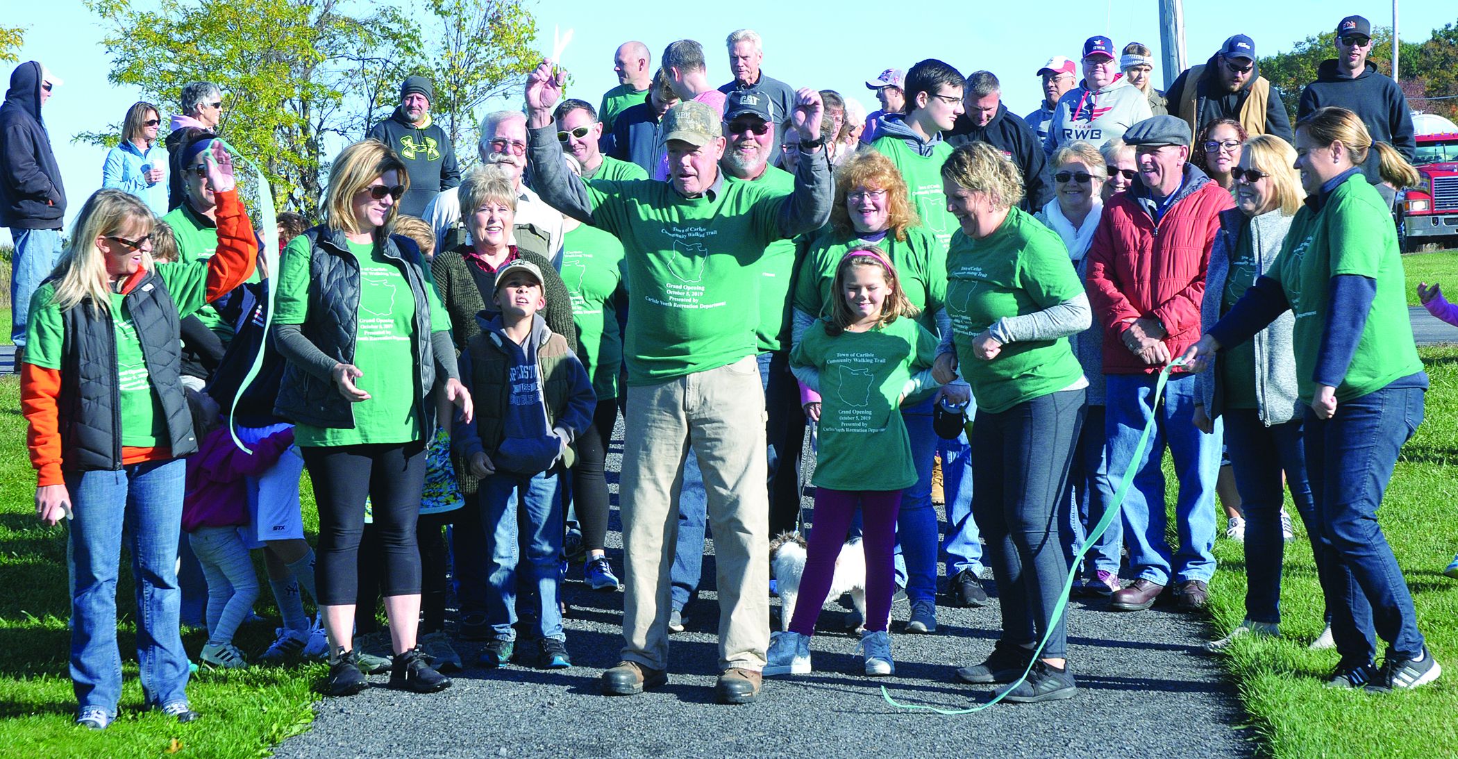 Carlisle cuts ribbon on Community Walking Trail