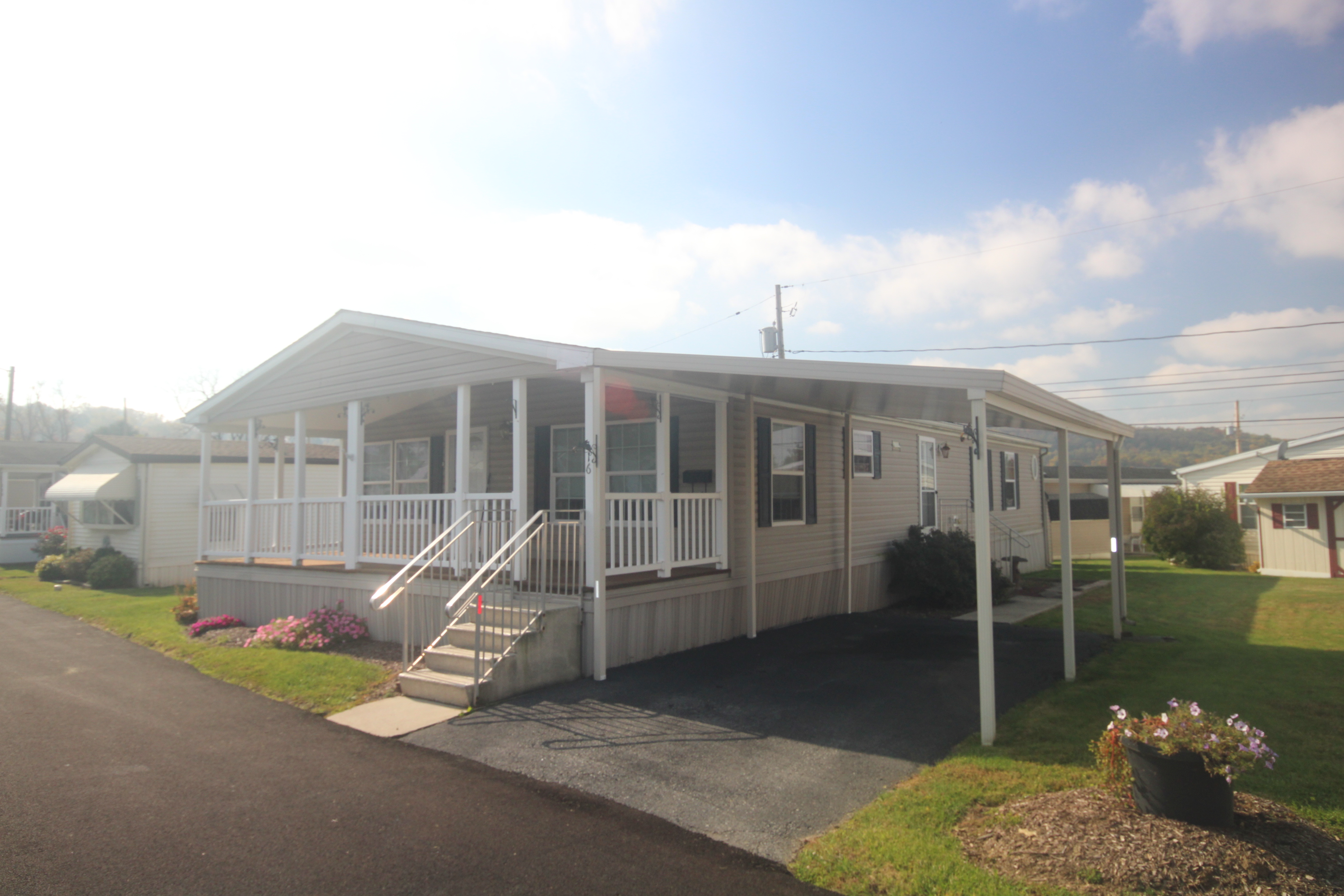 Pre-Owned Redman Double Wide, 28x60