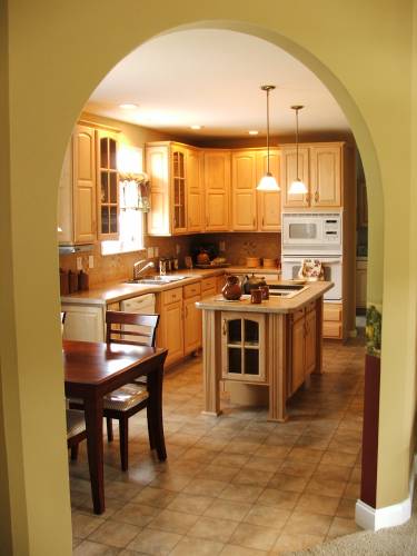 Dining Room to Kitchen
